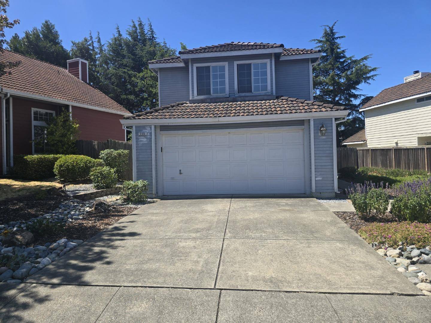 715 Knights CIR, Vallejo, CA 94591