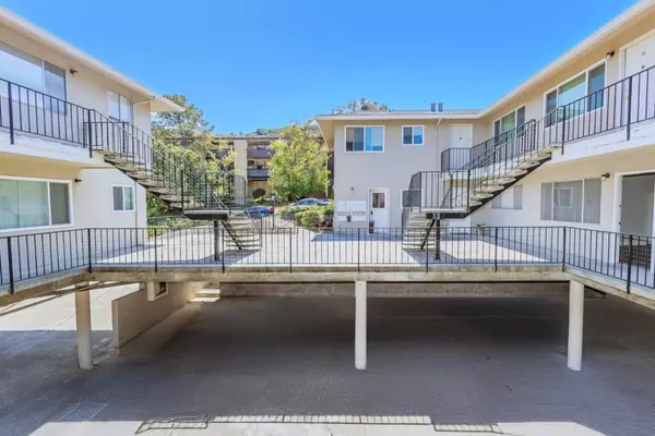 Belmont, CA 94002,1205 Geraldine WAY