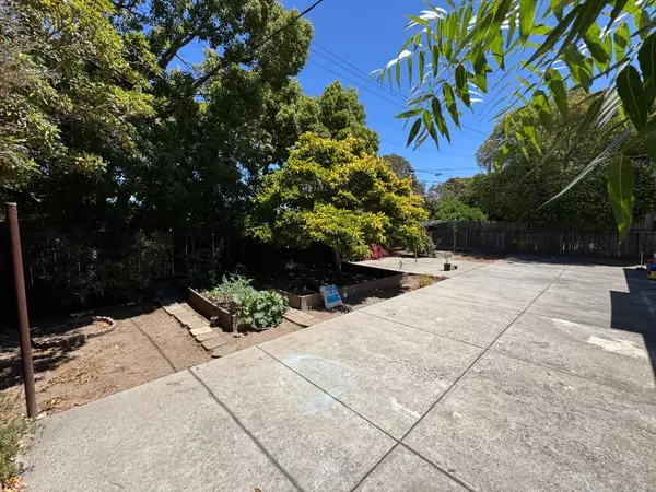 Burlingame, CA 94010,1632 Albemarle WAY