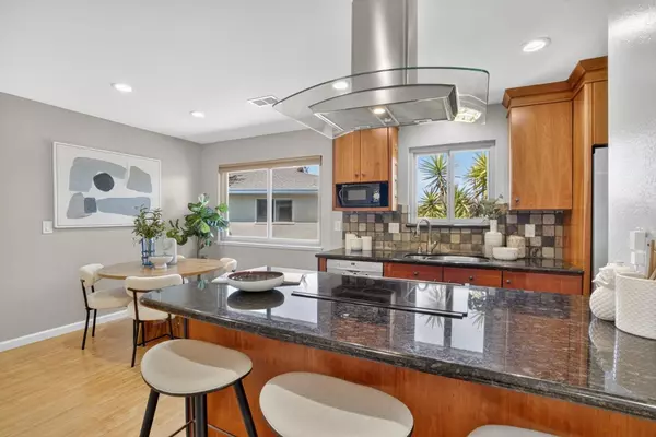 Campbell, CA 95008,287 Watson AVE 4