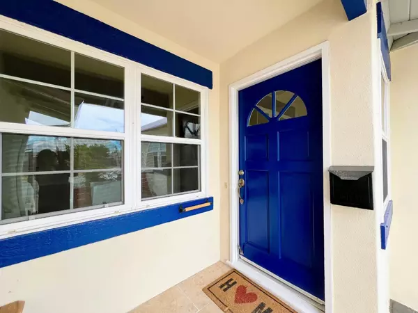 Foster City, CA 94404,906 Crane AVE