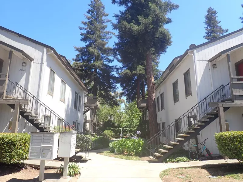 1976 Tradan DR 65, San Jose, CA 95132