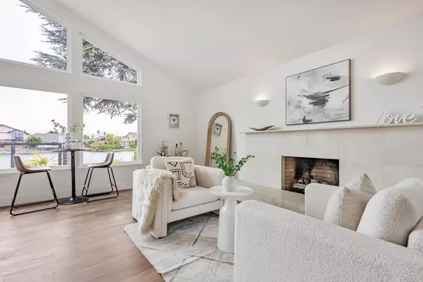 Foster City, CA 94404,221 Shearwater ISLE