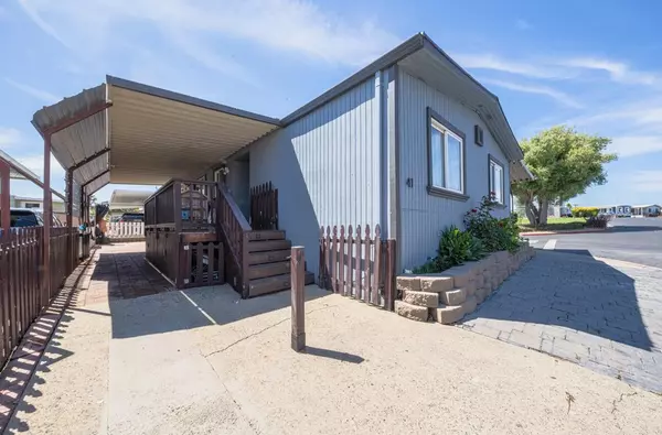 Salinas, CA 93906,255 E Bolivar ST 41
