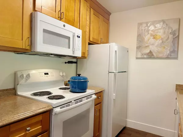 San Bruno, CA 94066,8129 Shelter Creek LN