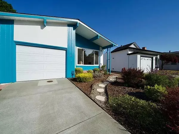 Pacifica, CA 94044,621 Forest Lake DR
