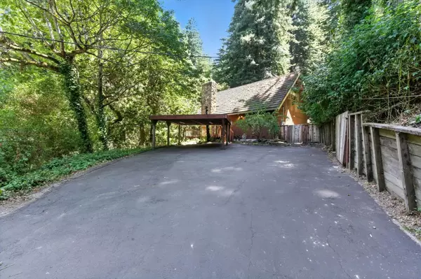 Los Gatos, CA 95033,17666 Navajo TRL