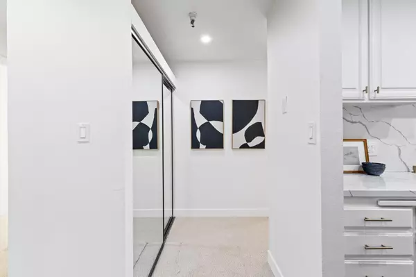 Mountain View, CA 94040,400 Ortega AVE 301
