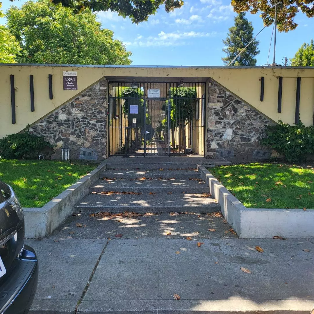 East Palo Alto, CA 94303,1851 Clarke AVE