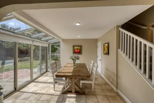 Salinas, CA 93901,307 De La Vina WAY
