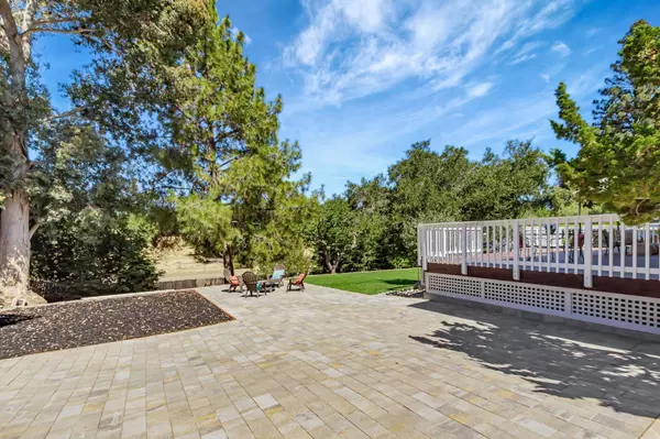 Los Gatos, CA 95032,1697 Hyde DR