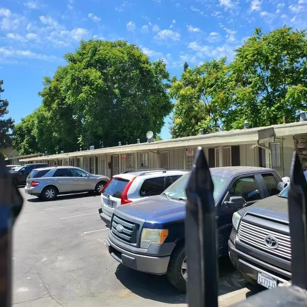 East Palo Alto, CA 94303,1837 Clarke AVE