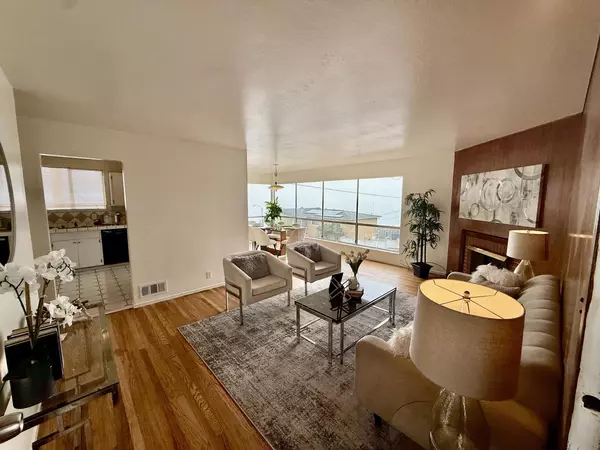 Daly City, CA 94015,95 Clearview DR