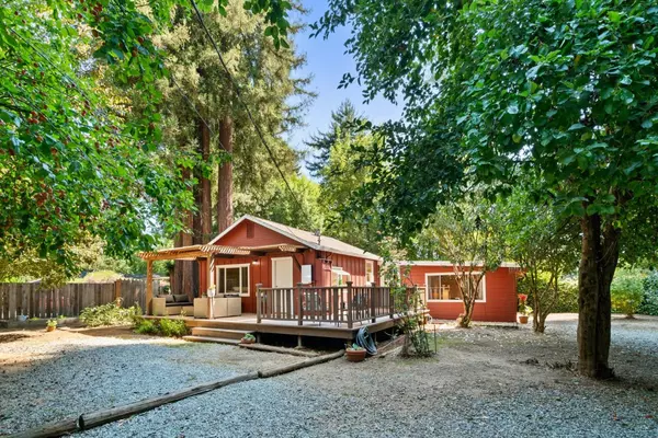 155 Rowardennan DR, Ben Lomond, CA 95005
