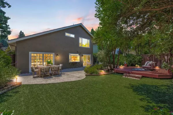 Redwood City, CA 94061,213 Yarborough LN