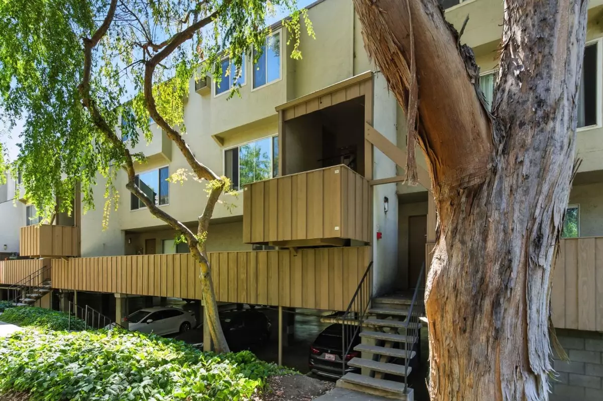 San Jose, CA 95129,490 Auburn WAY 14