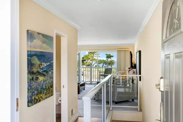 Pacific Grove, CA 93950,585 Ocean View BLVD 3