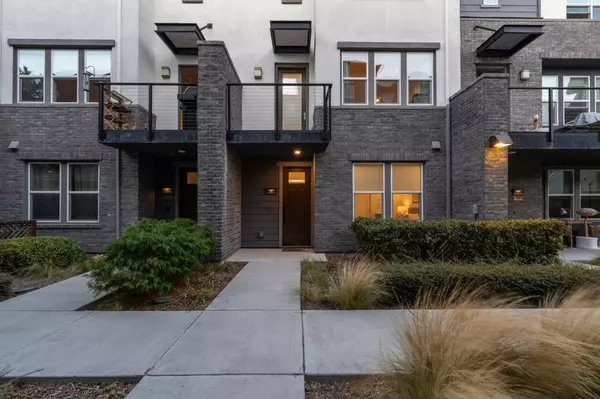 Sunnyvale, CA 94085,555 San Martin TER 2
