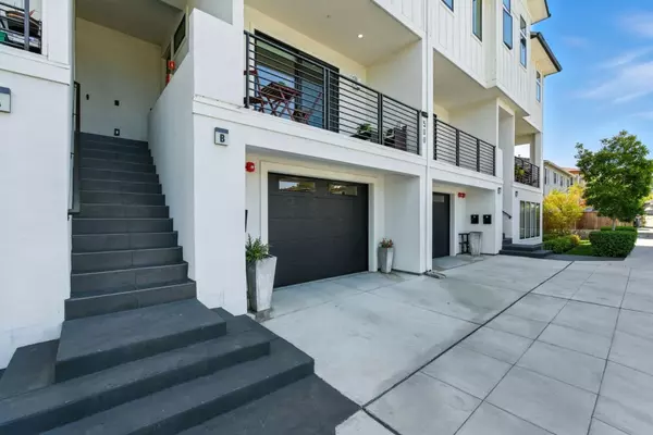 San Carlos, CA 94070,500 Walnut ST B