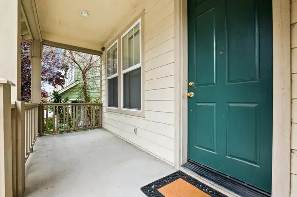 Hercules, CA 94547,166 Kensington CIR