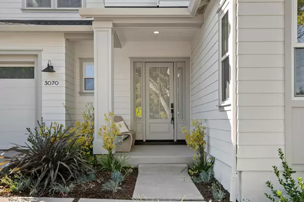 Redwood City, CA 94061,3070 Sterling WAY