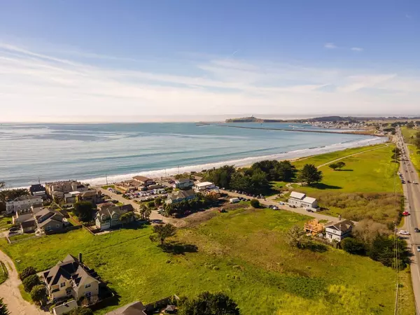 Half Moon Bay, CA 94019,121 Magellan AVE