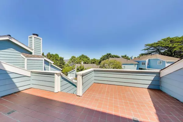 Daly City, CA 94015,286 Barbara LN