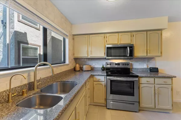 San Jose, CA 95126,1321 Fruitdale AVE