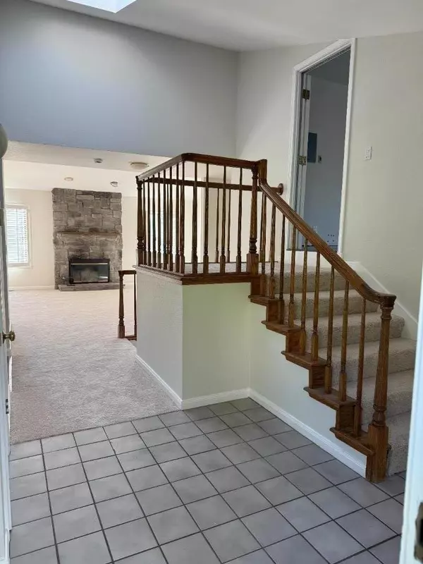 San Carlos, CA 94070,341 Clifton AVE