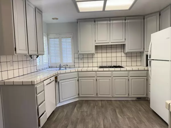 San Carlos, CA 94070,341 Clifton AVE