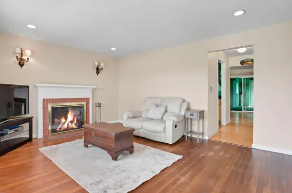 San Bruno, CA 94066,56 Scott ST