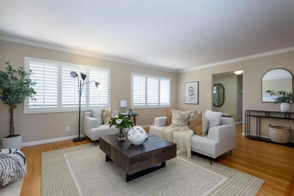 Redwood City, CA 94061,3694 Country Club DR