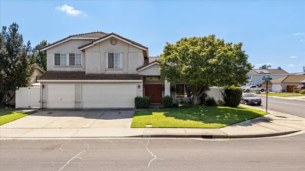 2295 Pontiac ST, Oakdale, CA 95361