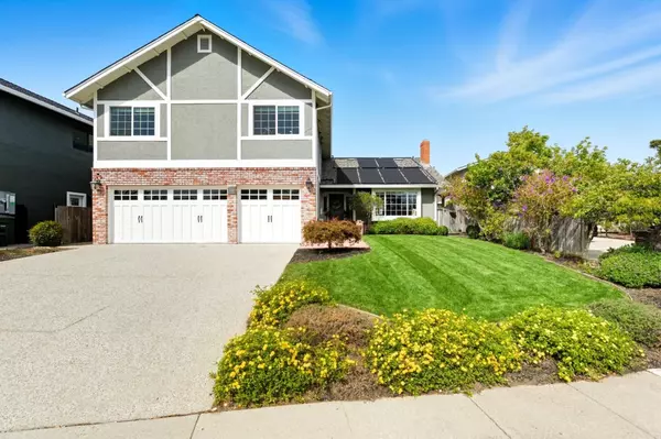 Belmont, CA 94002,7 Somerset CT