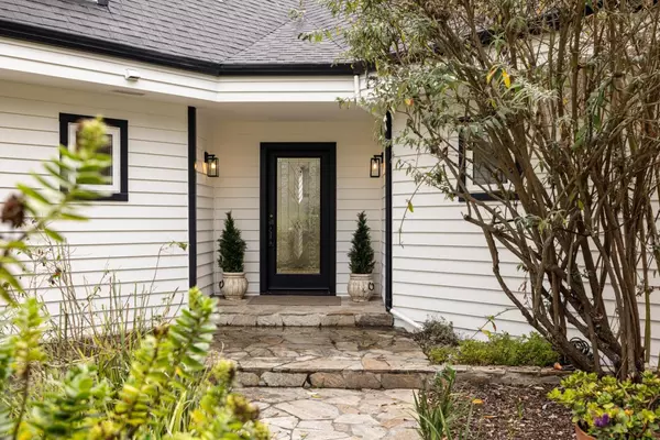 Half Moon Bay, CA 94019,424 6th AVE