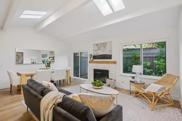 610 Gilbert AVE 2, Menlo Park, CA 94025
