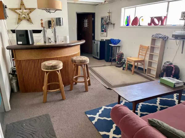 Sacramento, CA 95822,4330 24th ST