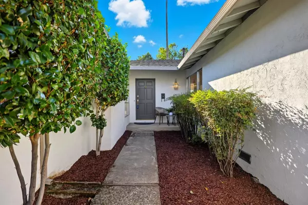 San Jose, CA 95129,1681 Danromas WAY
