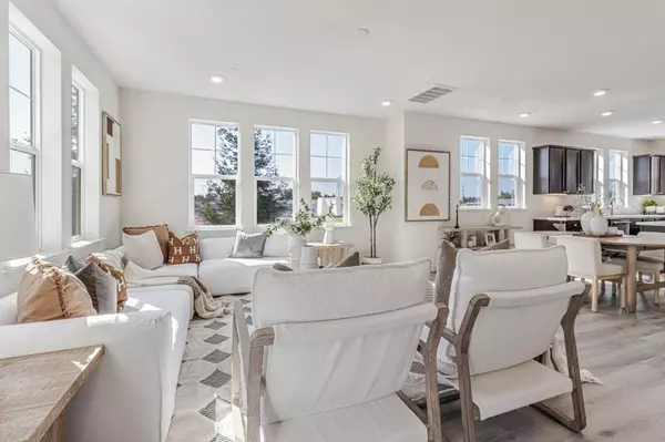 Sunnyvale, CA 94085,535 San Lorenzo TER 6