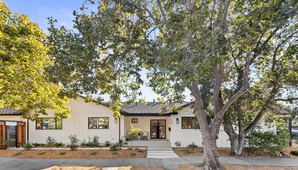 Redwood City, CA 94062,620 Iris ST