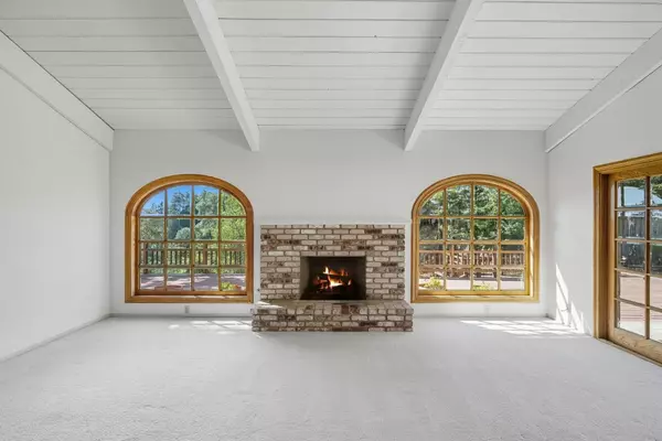 Santa Cruz, CA 95065,213 Waugh AVE