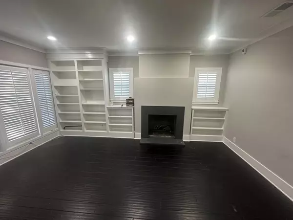 Atherton, CA 94027,68 Walnut AVE