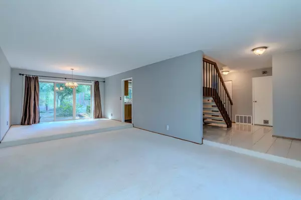 Pacifica, CA 94044,985 Big Bend DR