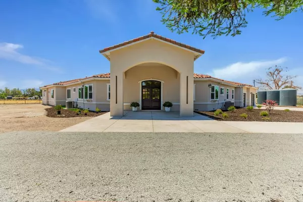 Gilroy, CA 95020,10055 Foothill AVE