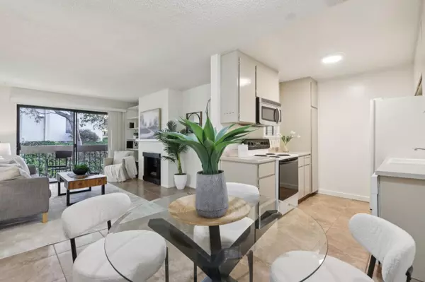 Monterey, CA 93940,4205 Golden Oaks LN