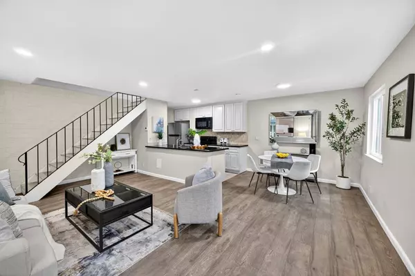 375 N 3rd ST 3, Campbell, CA 95008