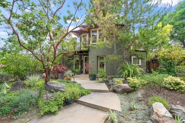 705 University AVE, Los Altos, CA 94022