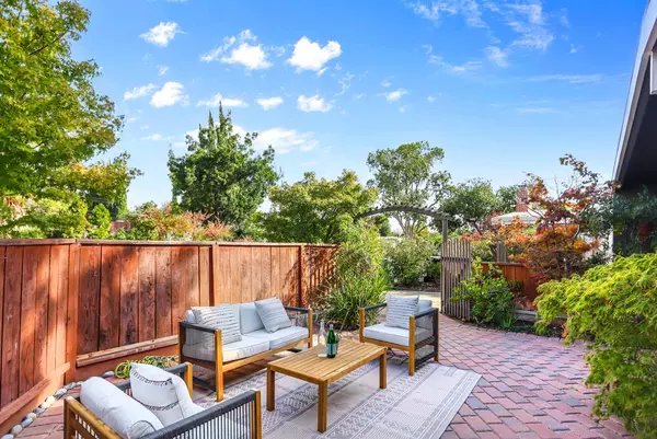 Santa Clara, CA 95051,680 Hamilton LN