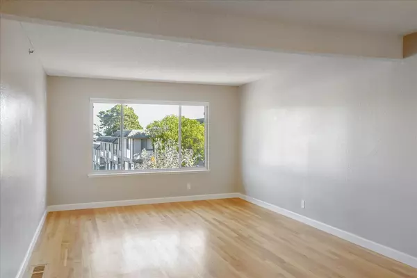 South San Francisco, CA 94080,3831 Radburn DR