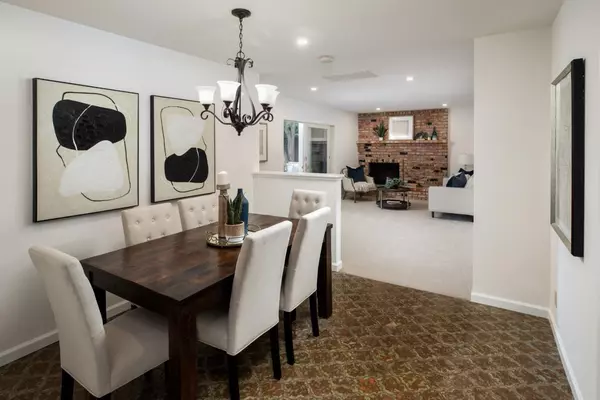 Campbell, CA 95008,701 Sweetbriar DR